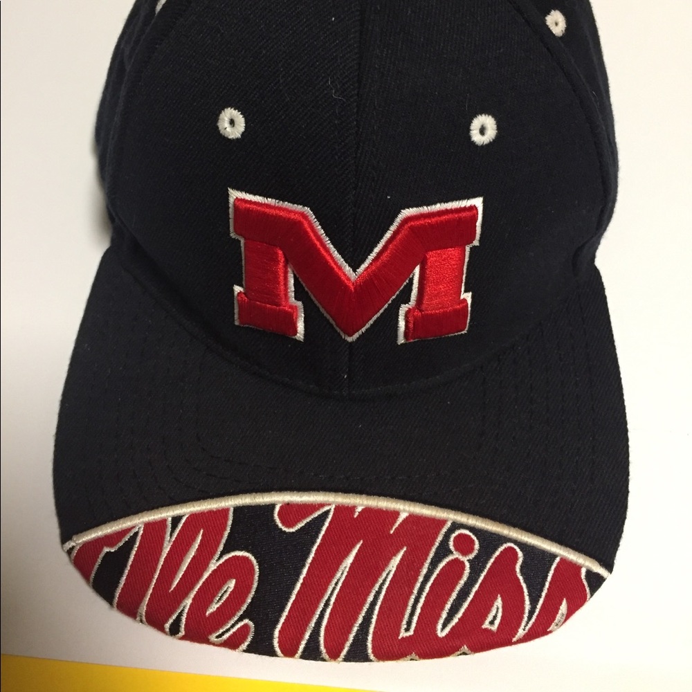 Ole Miss Zhat flat cap